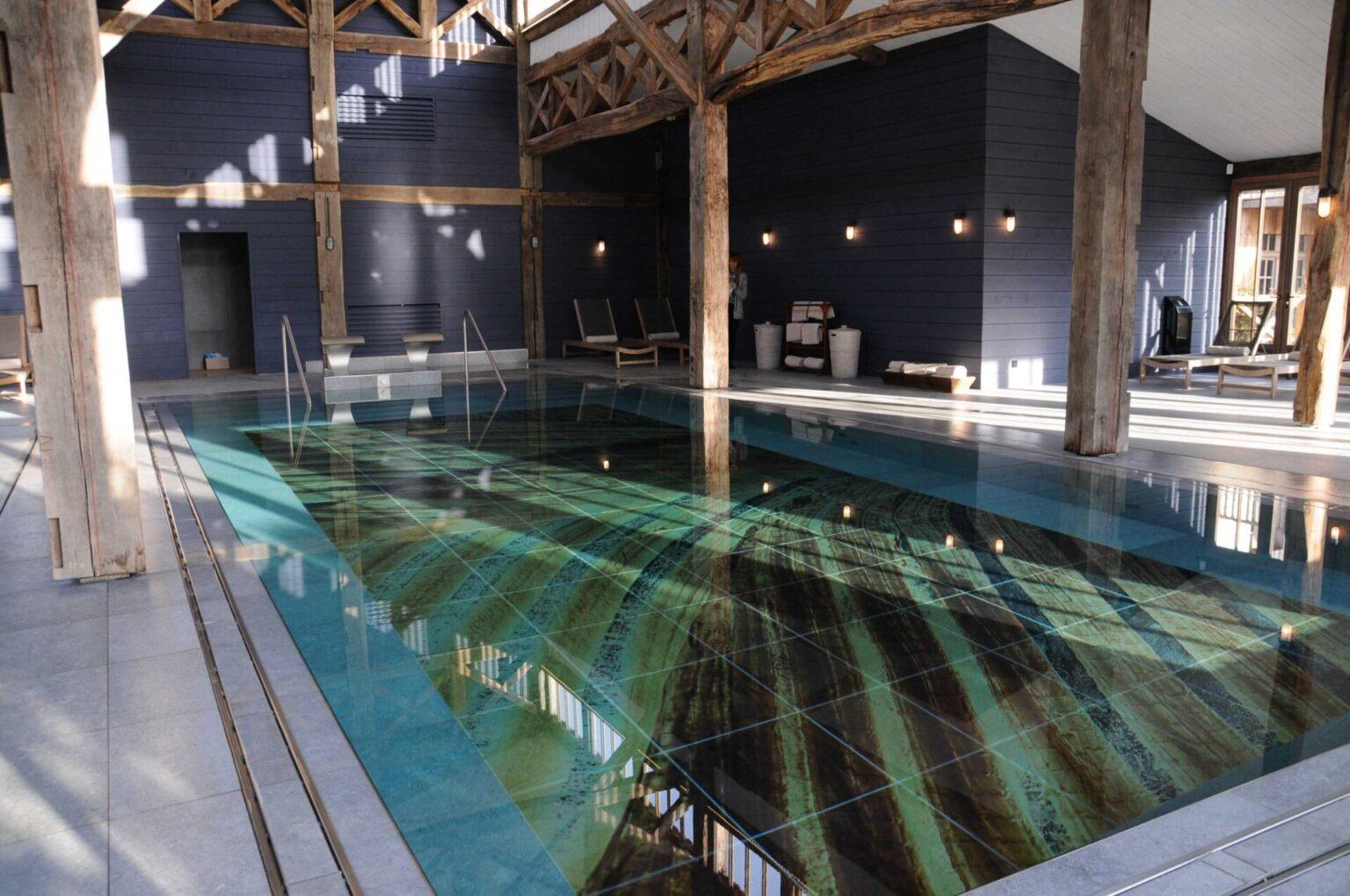 Spa et piscine intérieure - Le Clos Syrah : Hôtel Restaurant et Spa à Valence